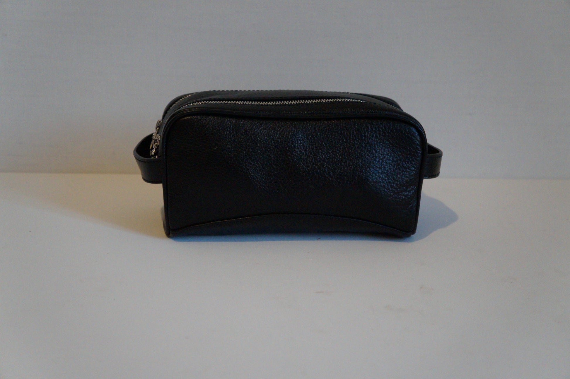 LODA men's leather toiletry bag of premium class 